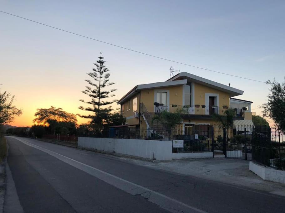 B & B Il Giardino Sul Mare Briatico Buitenkant foto